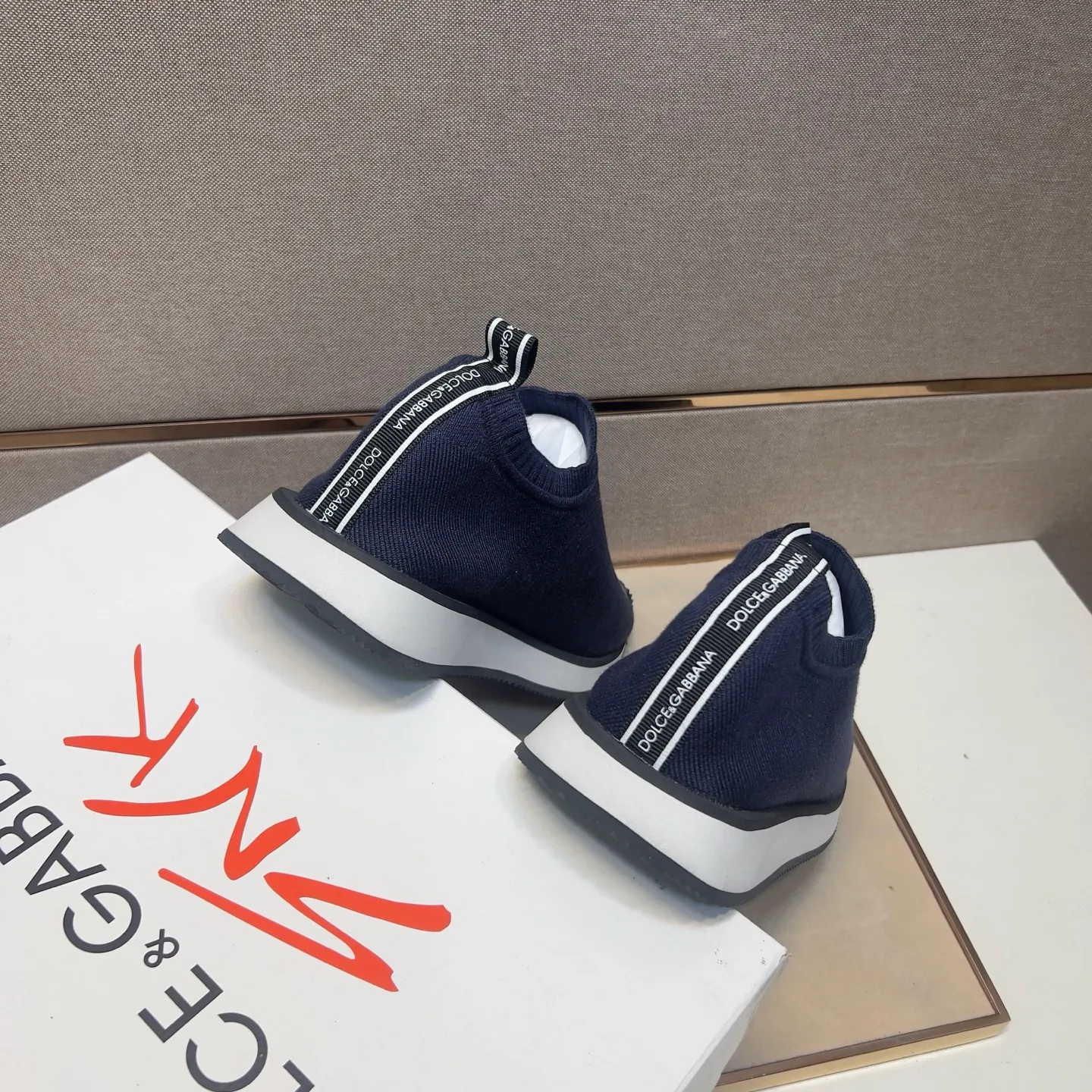 ⬛️Men's men's shoes💰p420【DG～】couple casual shoes 2025z cabinet sales simultaneously 🔶Size: 35-44#️⃣ 🔷7 colors🔜The upper is made of multi-material splicing➕Mesh lining, comfortable and breathable, sole: original comfortable, wear-resistant and non-slip outsole, ⚠️Real shot📱Photographed🎬The real thing is better📢📢📢